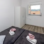 Apartamento 1 Bedroom Stunning In Ploce (Dubrovnik-Neretva)