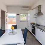 Stunning In With House Sea View Apartment *