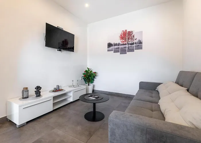 1 Bedroom Stunning In Apartmán Ploce (Dubrovnik-Neretva)